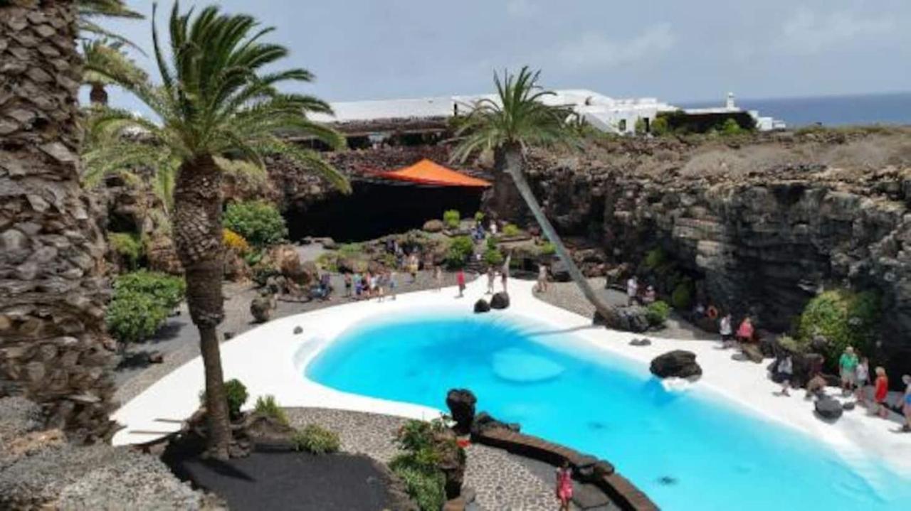 Apto Punta Mujeres Las Rosas Luaran gambar