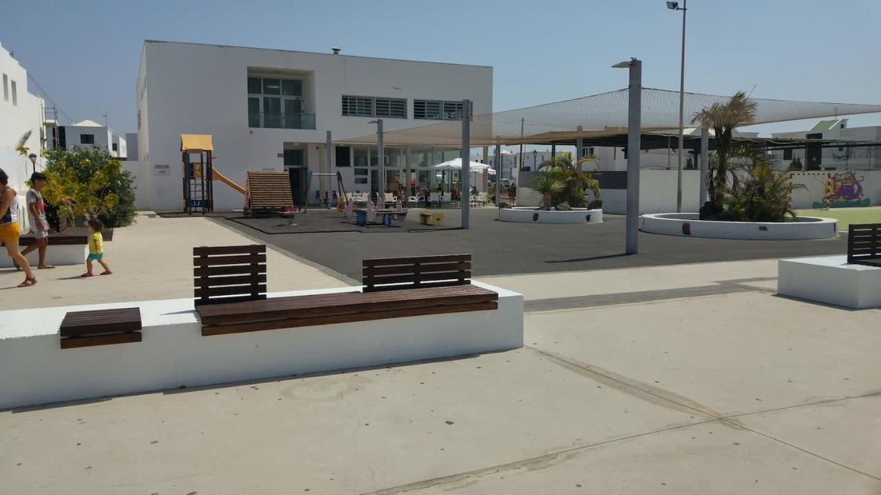 Apto Punta Mujeres Las Rosas Luaran gambar
